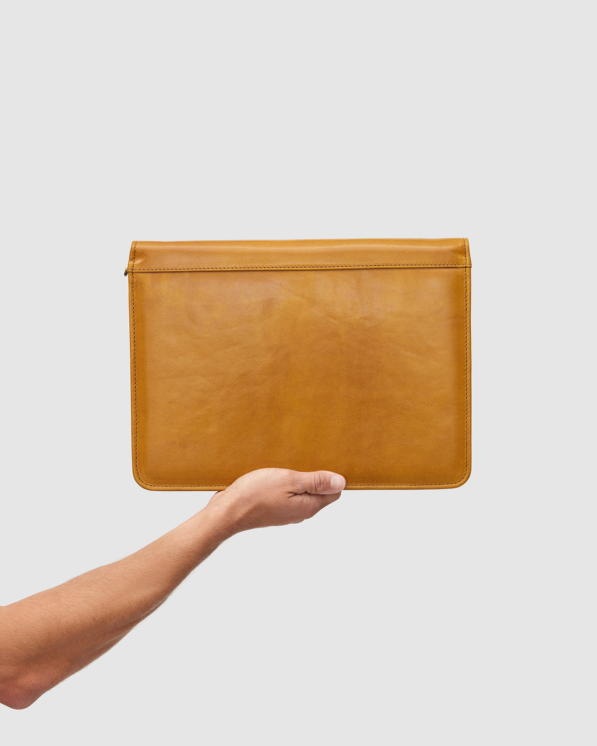 Folio Saffron - Slim Zip Leather Compendium