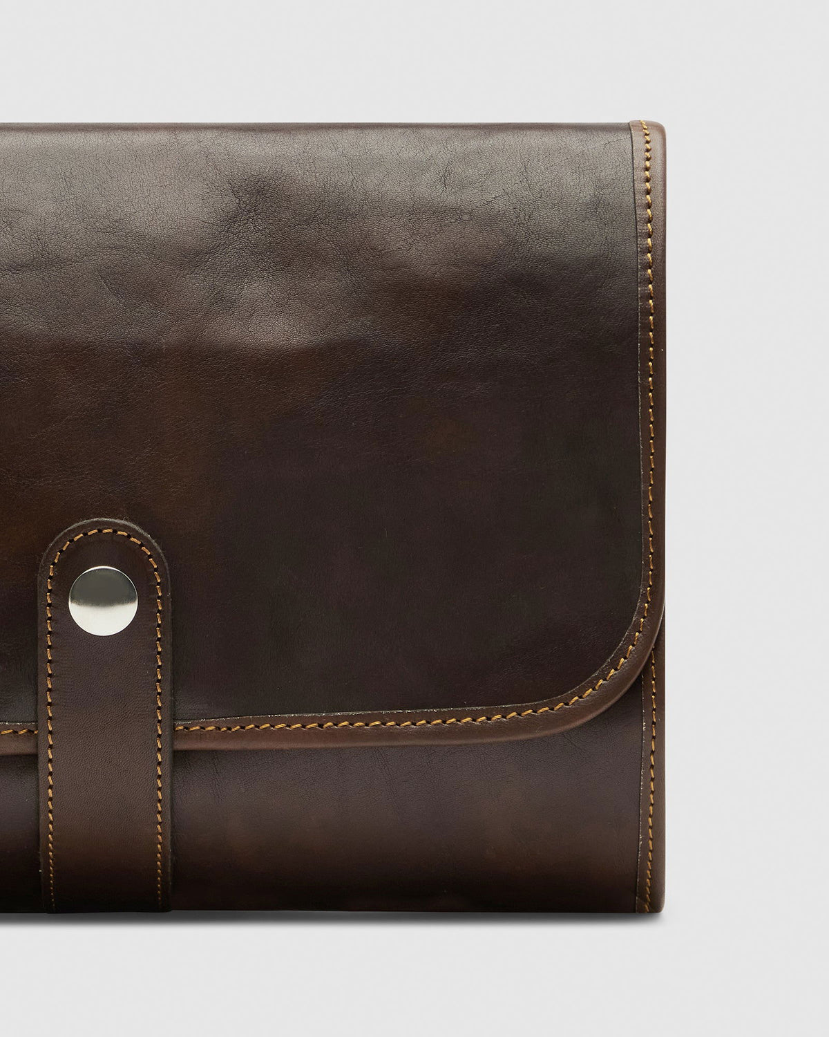 Hanging Dopp Kit Matt Chocolate - Republic of Florence