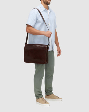 Nero Terra - 15" Leather Messenger Bag