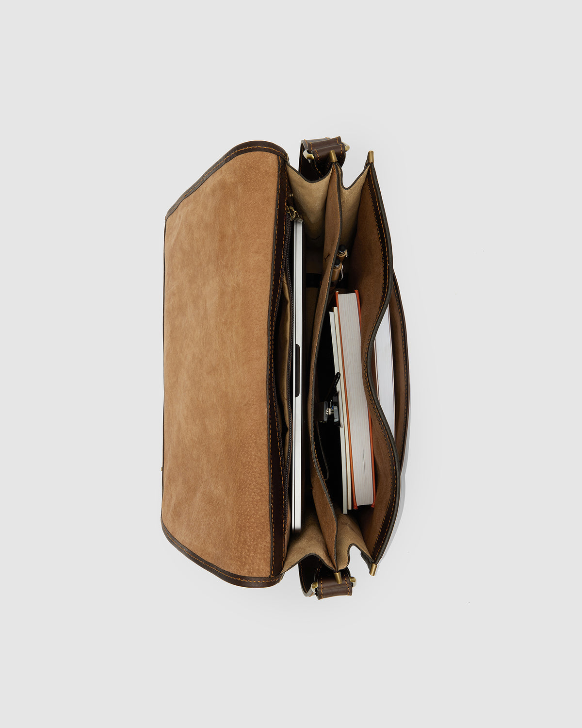 Nero Espresso - 15" Leather Messenger Bag
