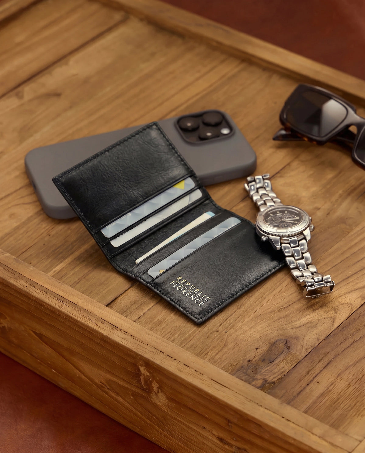 Vertical Jet - Leather Card Holder