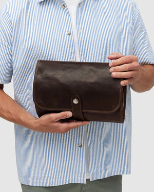 Hanging Dopp Kit Matt Chocolate - Republic of Florence