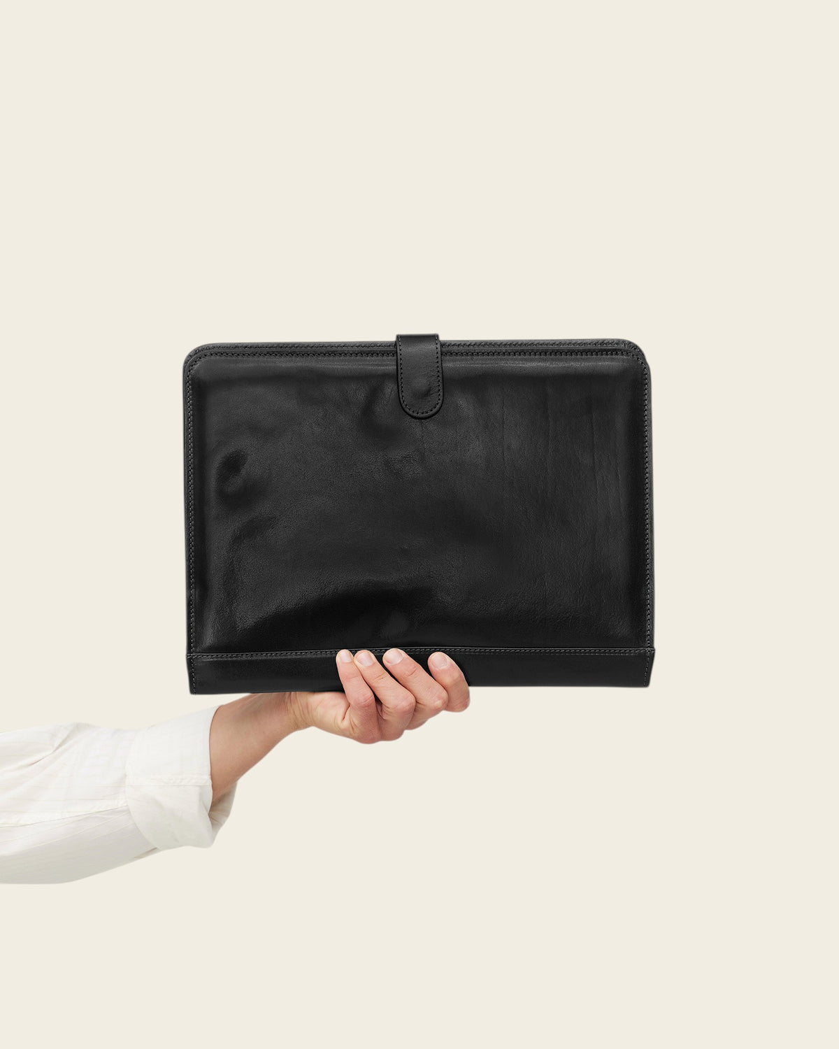 Imperial Jet - Clip-On Leather Compendium