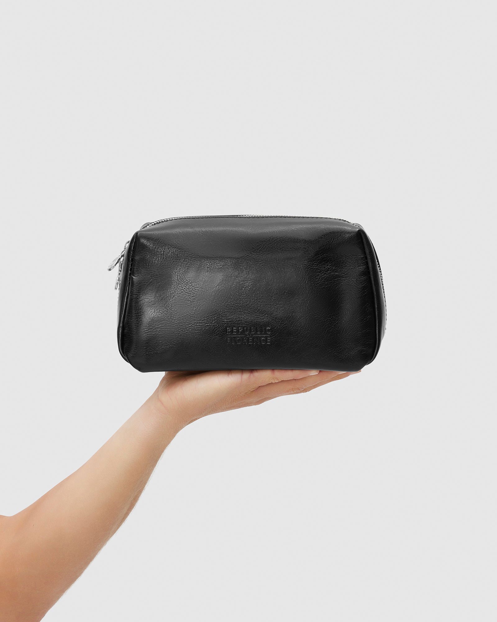 Otto Dopp Kit Black - Leather Toiletry Bag - Republic of Florence