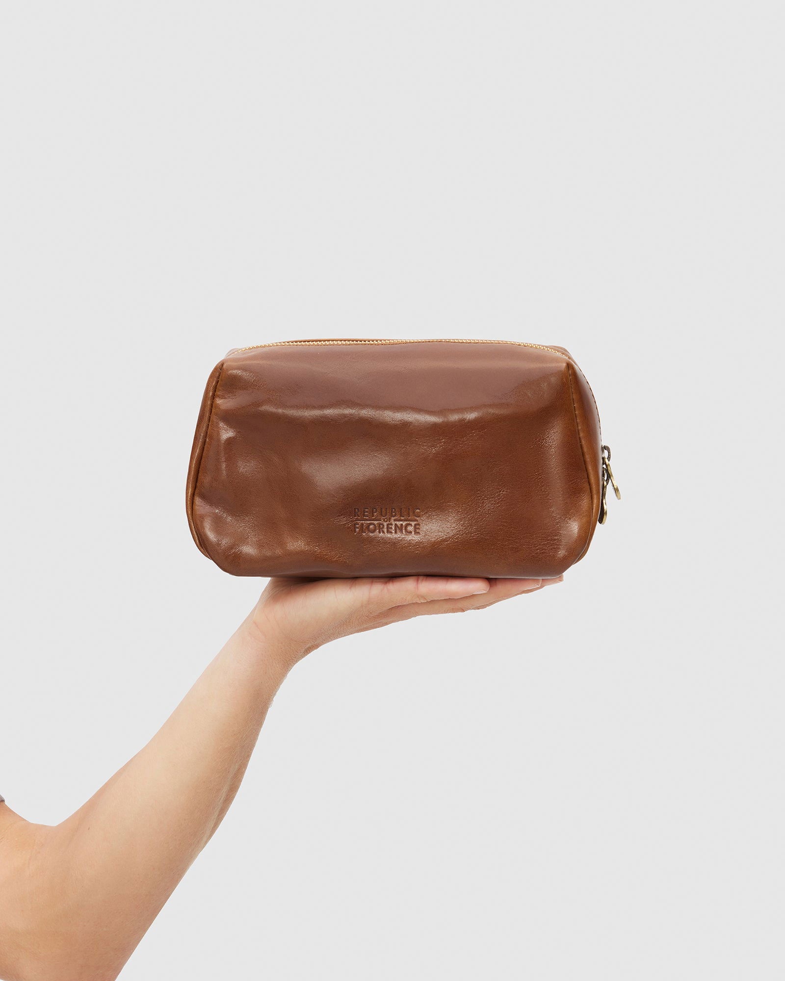 Otto Dopp Kit Tan - Leather Toiletry Bag - Republic of Florence
