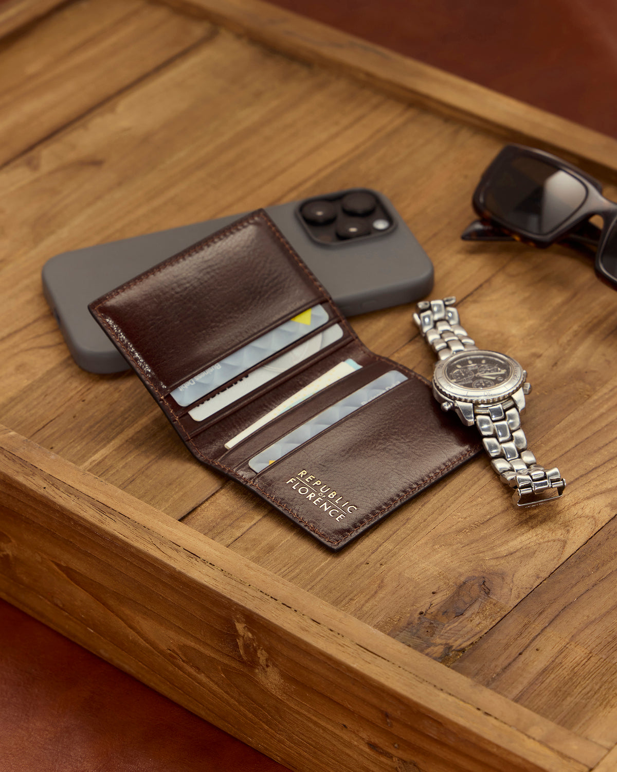 Vertical Jet - Leather Card Holder