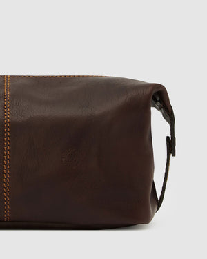 Tre Dopp Kit Matt Chocolate - toilet bag - Republic of Florence